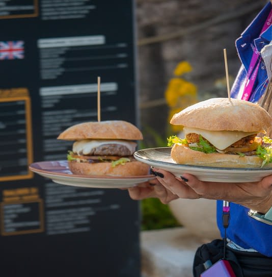 Campingplatz Amfora - Bars und Restaurants - Bestellung von Burgern