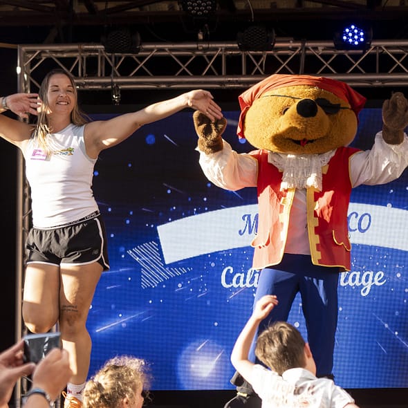 Camping Californie Plage - Entertainment for children with the kids club mascot