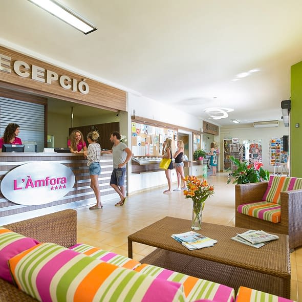 Camping Amfora - Diensten en winkels - Receptie en informatiepunt