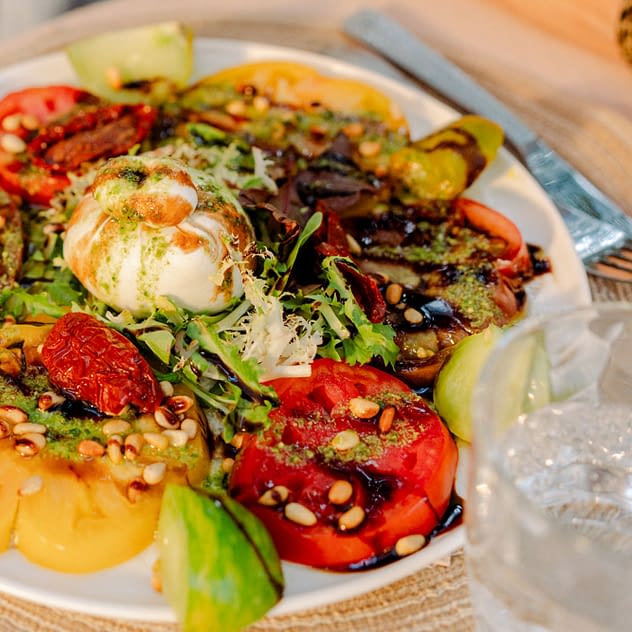 Campeggio Les Tournels: Piatto preparato nel ristorante “Le jardin des Pins”