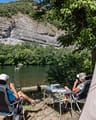 Camping Arc en Ciel - Hébergement - Emplacement tente en bord de rivière