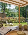 Camping La Plage Fleurie - Locations - Cottage New Valley Premium - 4 personnes - 2 chambres - Terrasse